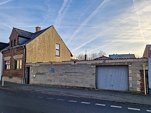 Düren Merken, Wohnhaus mit Einliegerwohnung, Hof, Garten und Garage verkauft