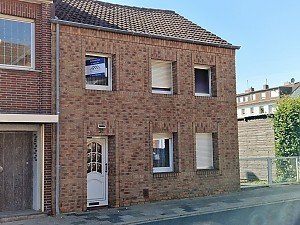 Reihenhaus mit Anbau und Garten in D�ren Hoven