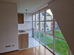 offene Küche, 2 Zimmer-Wohnung mit Stellplatz in ruhiger Lage von Langerwehe Jüngersdorf