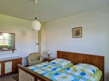 im Erdgeschoss Kreuzau Obermaubach, ruhige Lage, freistehendes Einfamilienhaus mit gro�em Garten, Keller und Garage