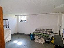 Keller zur Stra�e Kreuzau Obermaubach, ruhige Lage, freistehendes Einfamilienhaus mit gro�em Garten, Keller und Garage