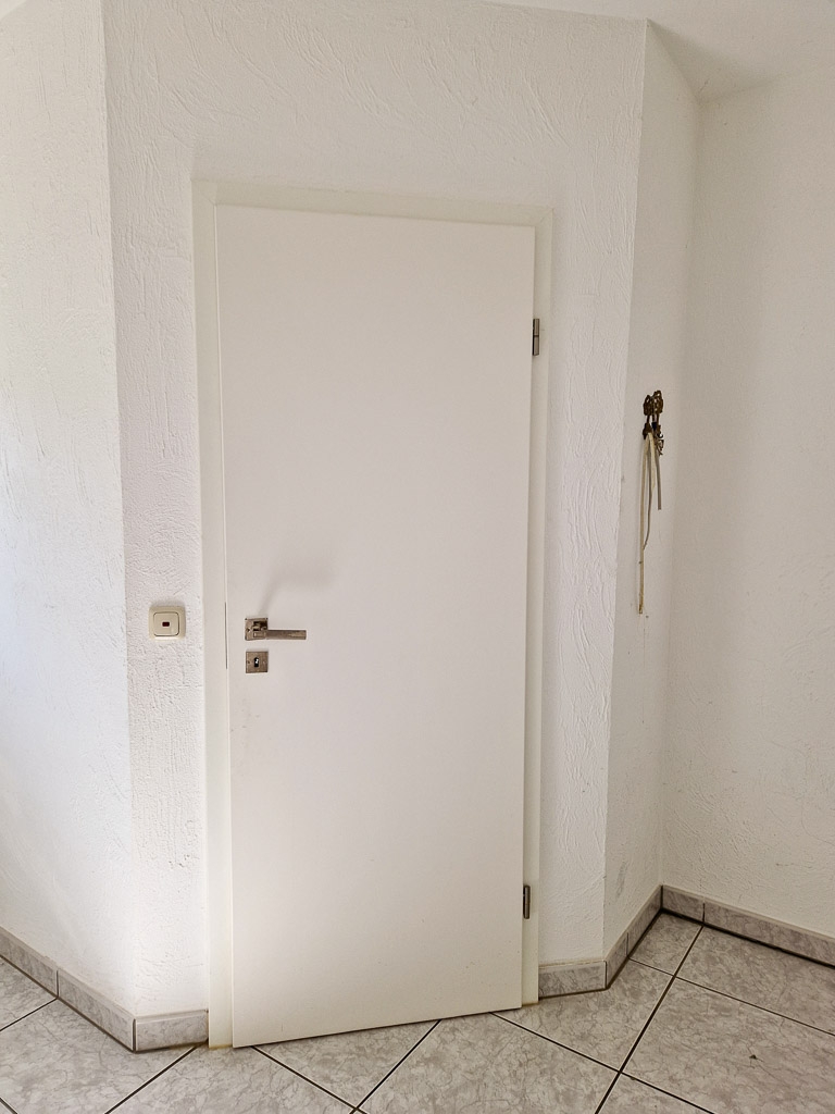 T�r zum Reihenendhaus Kreuzau