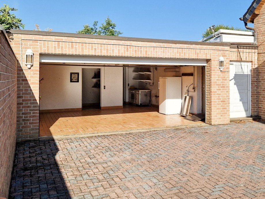 geflieste Doppelgarage Mehrfamilienhaus N�rvenich
