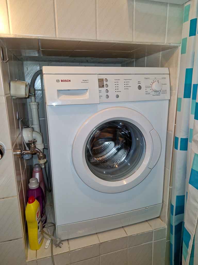 Platz f�r die Waschmaschine Einfamilienhaus D�ren