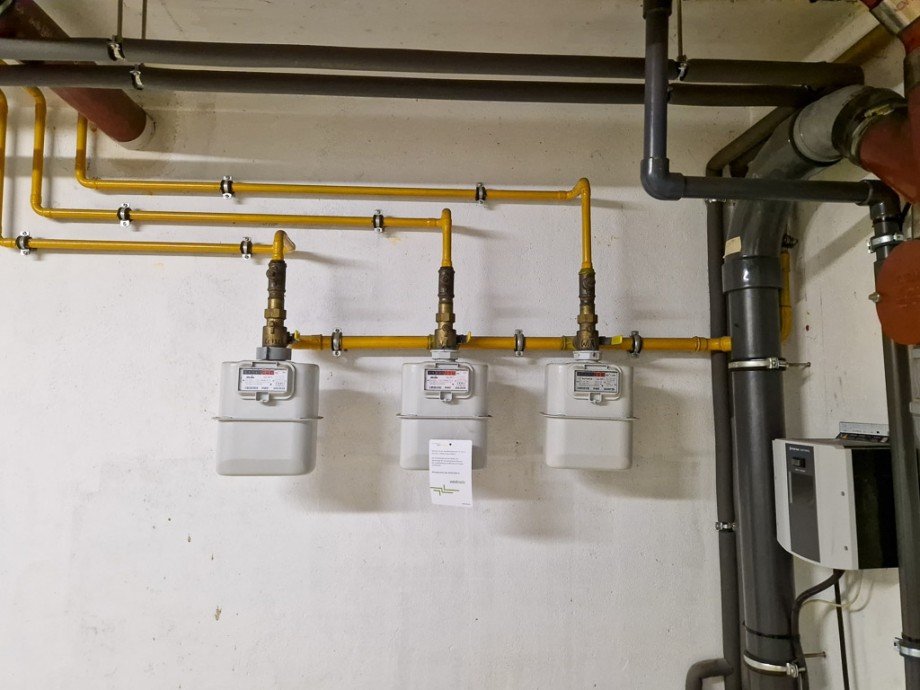 Gas f�r 2 x OG + EG mit Souterrain und Keller gemeinsam Mehrfamilienhaus N�rvenich