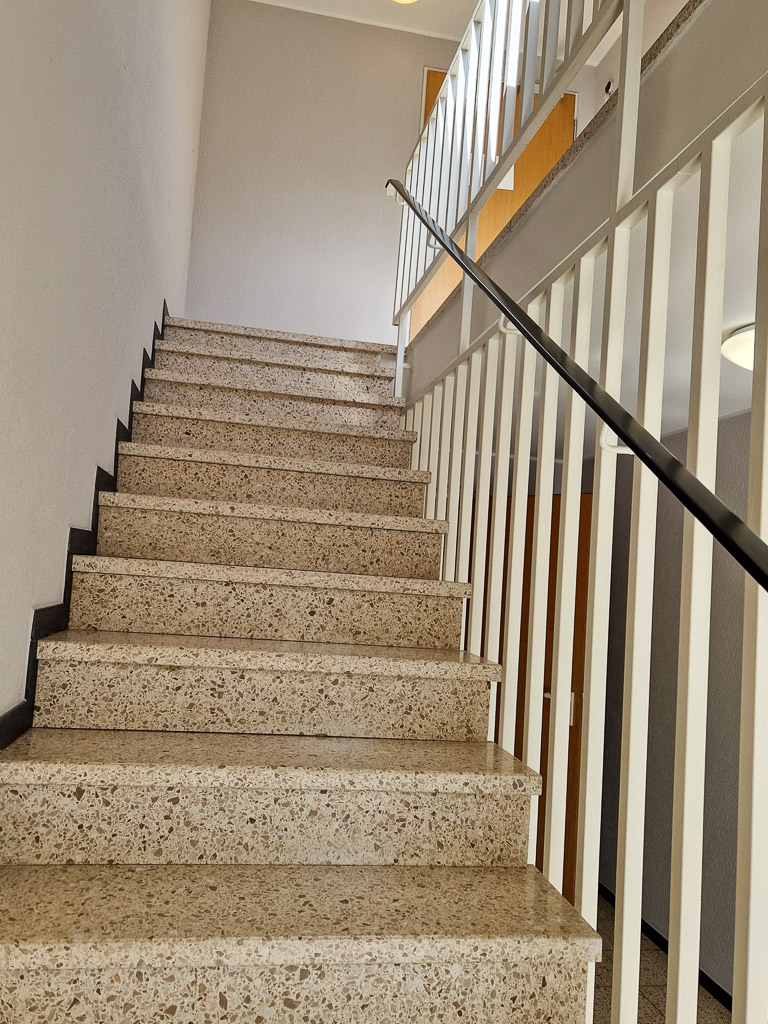 Treppe zum Spitzboden Etagenwohnung Langerwehe