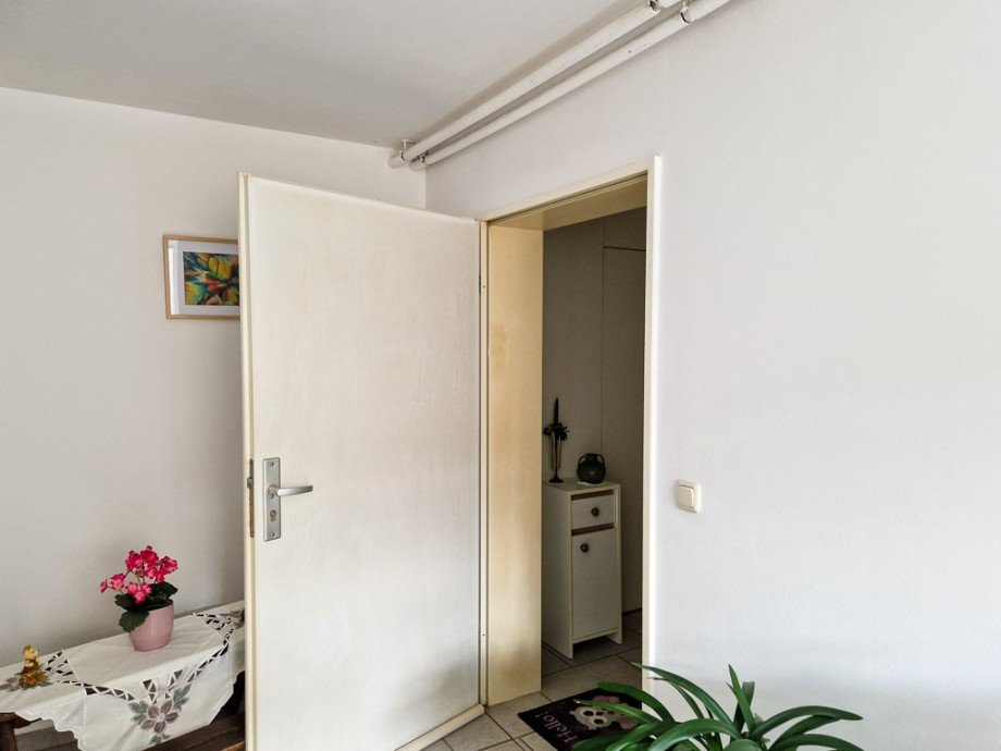 Wohnungst�r Mehrfamilienhaus N�rvenich