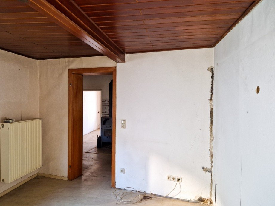 Richtung Flur / Esszimmer Reiheneckhaus Niederzier