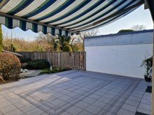 zum Sonnenschutz Bungalow mit Doppelgarage, Keller und pflegeleichtem Garten in ruhiger Lage von Linnich Welz