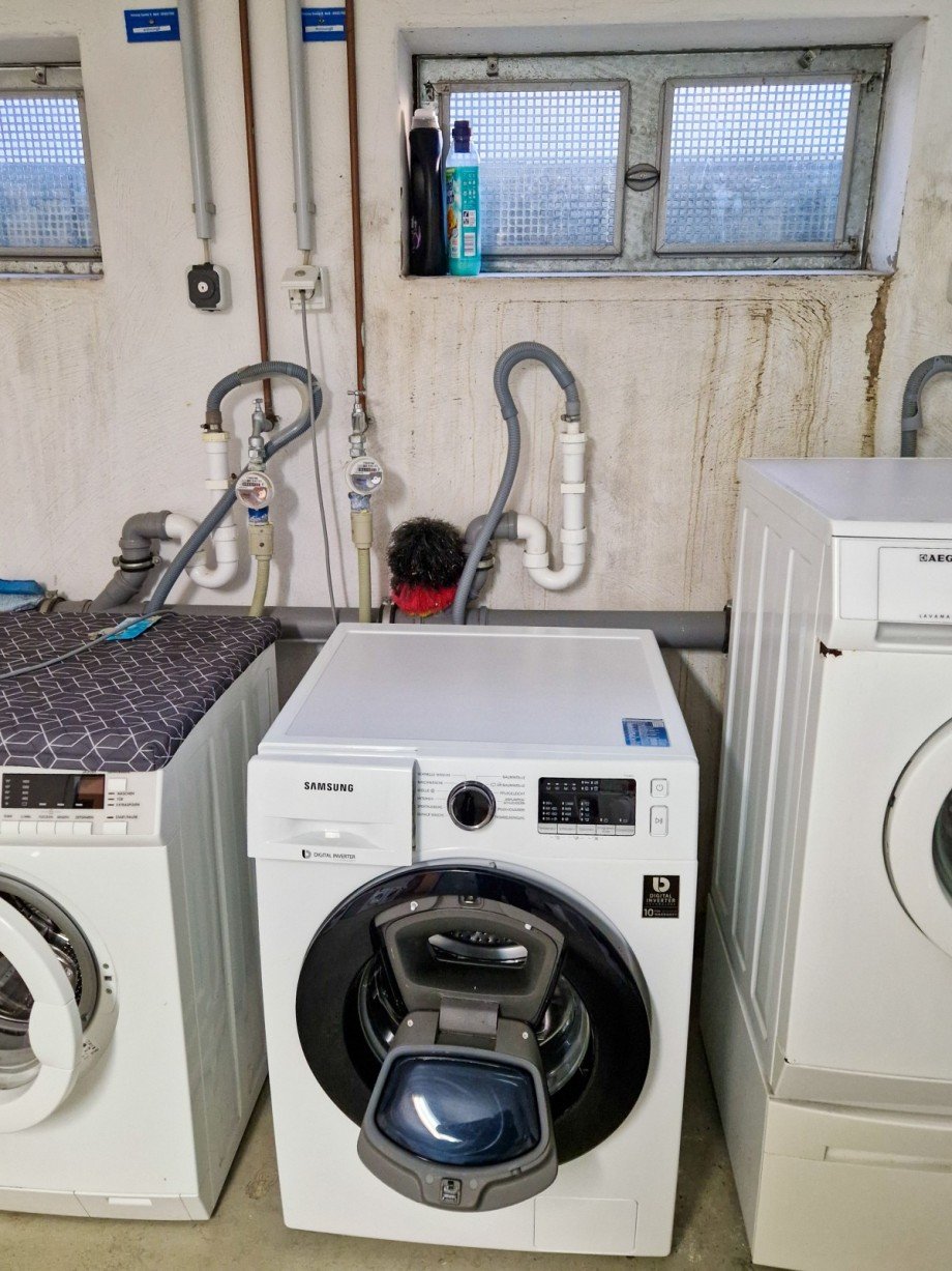 und Waschmaschine Etagenwohnung Kreuzau