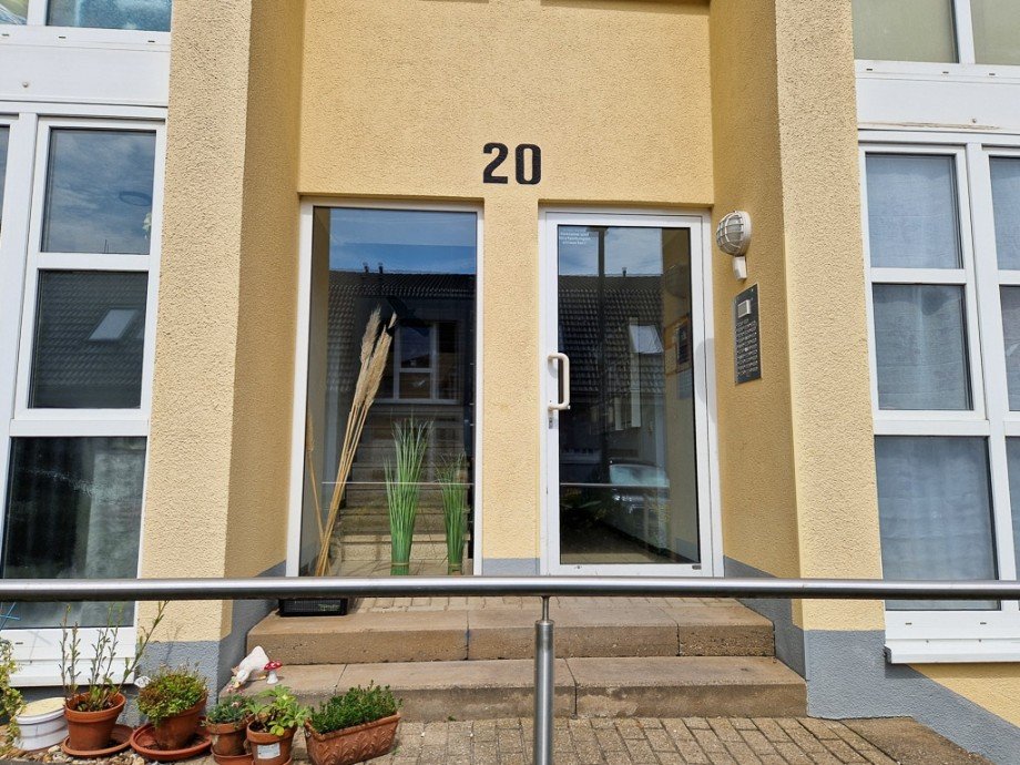 Hauseingang Etagenwohnung Langerwehe