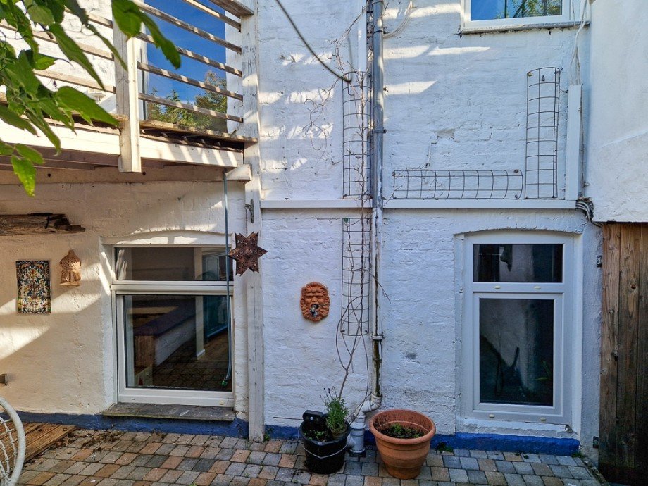 Fenster zur Wohnung im EG Reihenmittelhaus Langerwehe