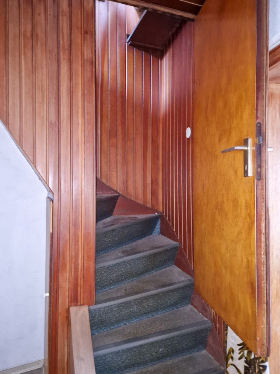 Treppe zum Obergeschoss Reiheneckhaus Niederzier