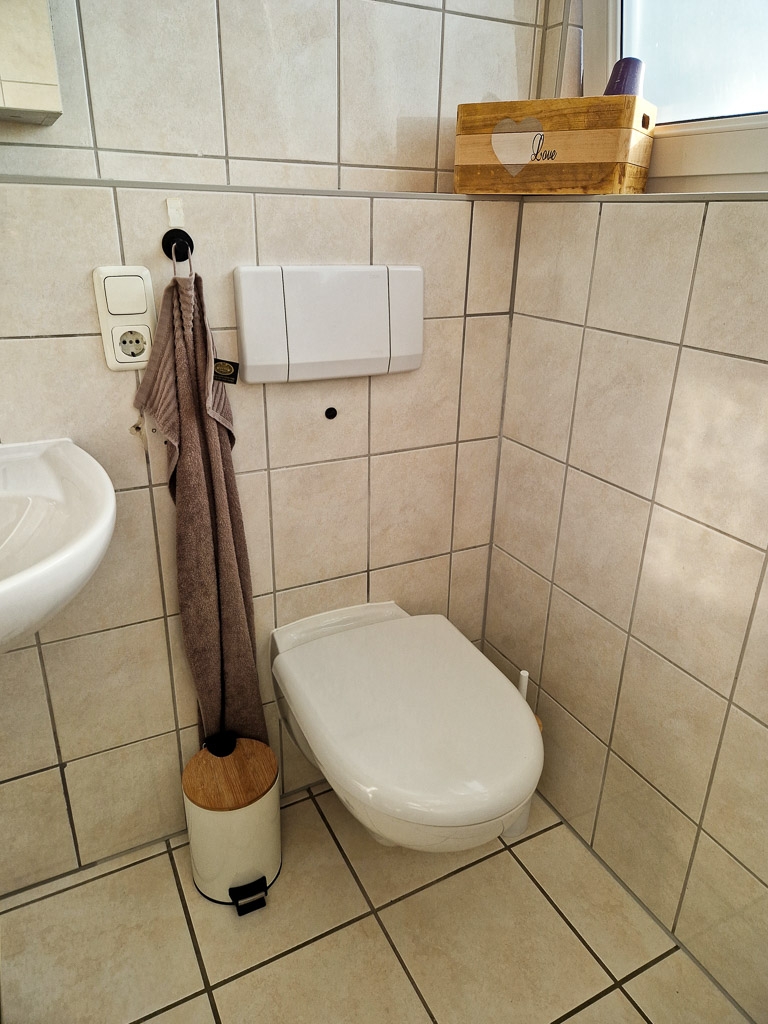H�nge-WC Mehrfamilienhaus N�rvenich