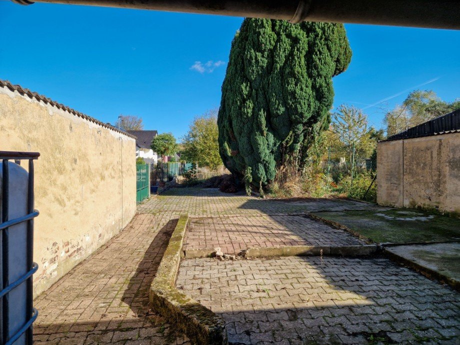 Fl�che hinter den Anbauten Reiheneckhaus Niederzier