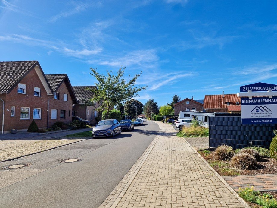 in guter und ruhiger Reihenendhaus Kreuzau