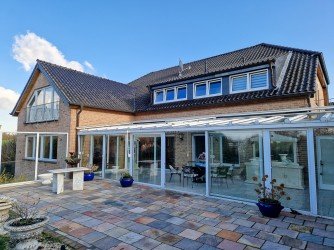 Hauptbild 4-Familienhaus mit freier Luxuswohnung im EG, Doppelgarage und Garten in ruhiger Lage von N�rvenich