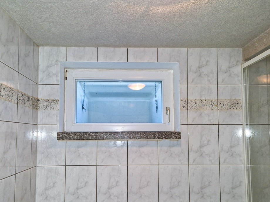 mit Fenster Mehrfamilienhaus N�rvenich