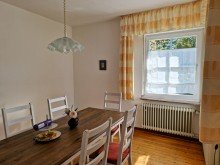 mit 13,6 m� Wohnfl�che Kreuzau Obermaubach, ruhige Lage, freistehendes Einfamilienhaus mit gro�em Garten, Keller und Garage
