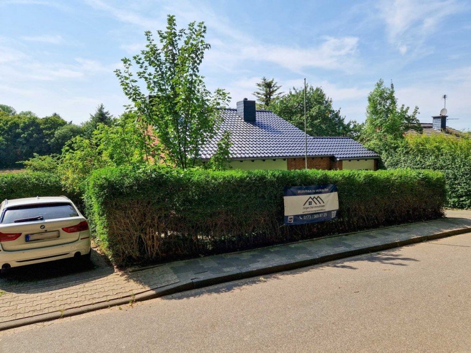 plus weiterer Stellplatz Einfamilienhaus N�rvenich