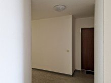 Flur innen Langerwehe J�ngersdorf, ruhige Lage, 2 vermietete kleine Apartments mit Pkw-Stellpl�tzen