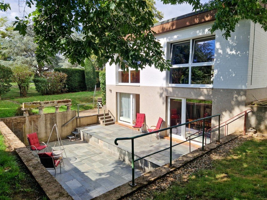 zweiten Eingang f�r eine m�gliche Einliegerwohnung Einfamilienhaus D�ren