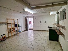 Keller 1 mit T�r zum Bungalow mit Doppelgarage, Keller und pflegeleichtem Garten in ruhiger Lage von Linnich Welz