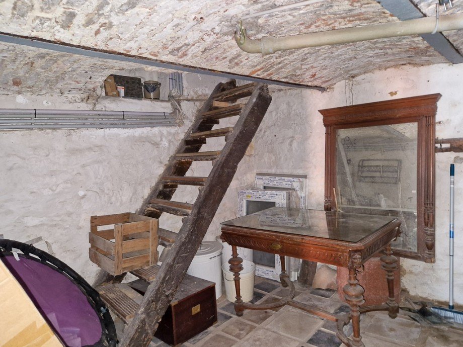 Treppe zum Abstellraum Reihenmittelhaus Langerwehe