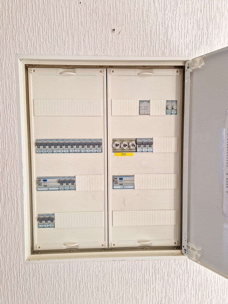 Sicherungskasten der Wohnung Mehrfamilienhaus N�rvenich