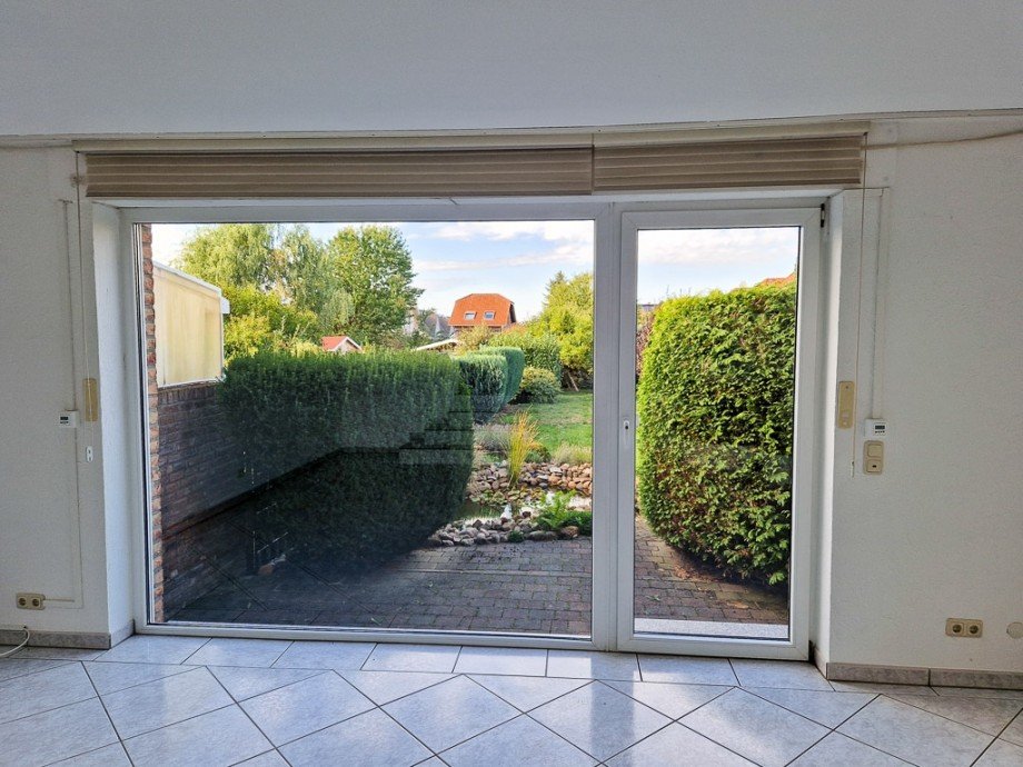 bodentiefes Fenster und Reihenendhaus Kreuzau