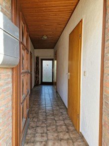 Diele 7,2 m� freies Wohnhaus mit 4 Zimmern, Anbauten, Hof und Garten in Niederzier Hambach