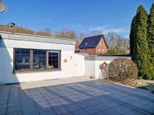 mit T�r zur Bungalow mit Doppelgarage, Keller und pflegeleichtem Garten in ruhiger Lage von Linnich Welz