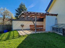 neben der Terrasse Kreuzau Obermaubach, ruhige Lage, freistehendes Einfamilienhaus mit gro�em Garten, Keller und Garage