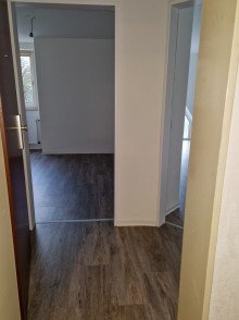 Eingang zur Wohnung freie 2-Zimmer-Wohnung im Erdgeschoss plus Tiefgaragenstellplatz in ruhiger Lage von Langerwehe
