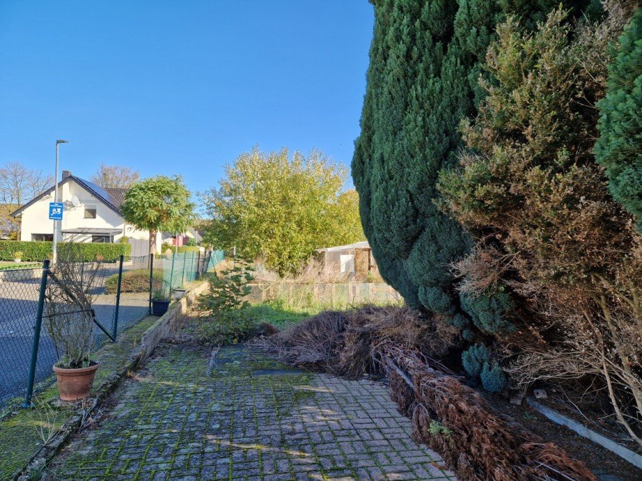 Weg zum Garten Reiheneckhaus Niederzier