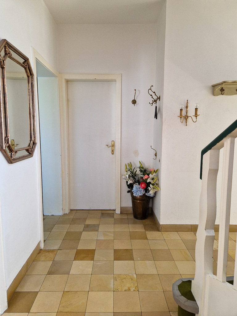 T�r zum Einfamilienhaus Kreuzau