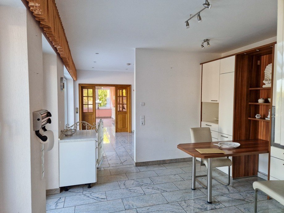 halb offen Mehrfamilienhaus N�rvenich