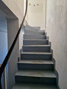 Treppe zum Erdgeschoss Kreuzau Obermaubach, ruhige Lage, freistehendes Einfamilienhaus mit gro�em Garten, Keller und Garage
