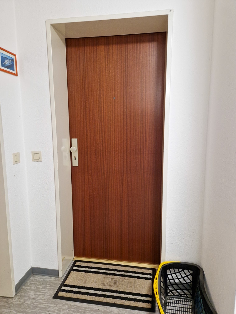 T�r zur Wohnung 65 Etagenwohnung Langerwehe