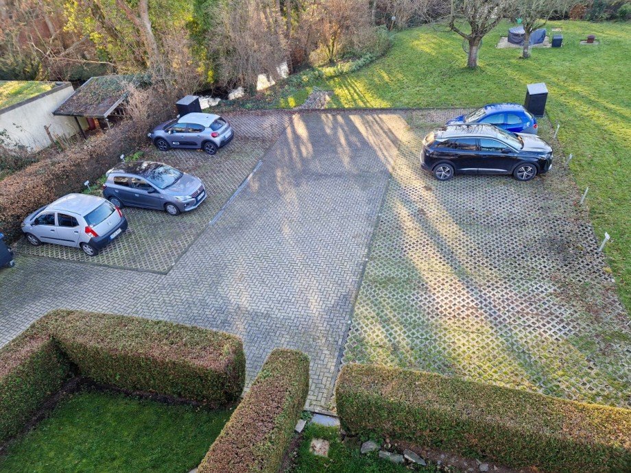 11 Stellpl�tze plus Garten Etagenwohnung Kreuzau