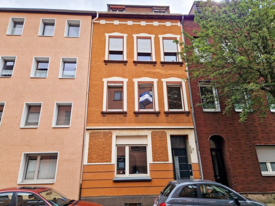 gro�es Wohnhaus in ruhiger Lage der Innenstadt von D�ren Reihenmittelhaus D�ren