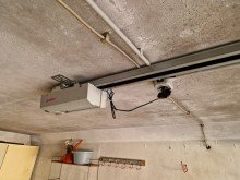 elektrisch mit Schl�ssel und Fernbedieung Bungalow mit Doppelgarage, Keller und pflegeleichtem Garten in ruhiger Lage von Linnich Welz