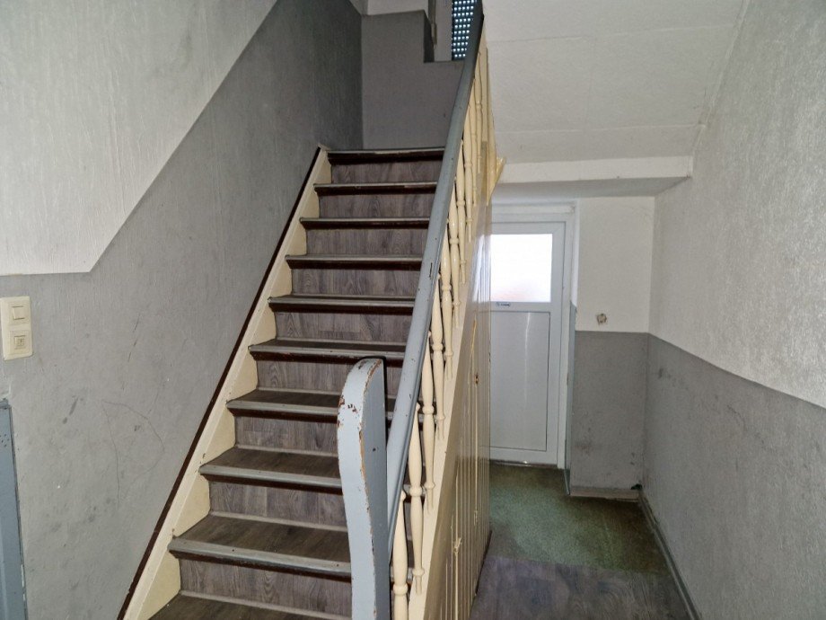 Treppe nach oben Zweifamilienhaus D�ren