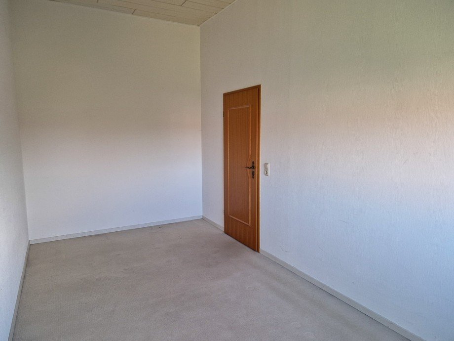 bis zu 3,17 Meter hohe Decke Reihenendhaus Kreuzau