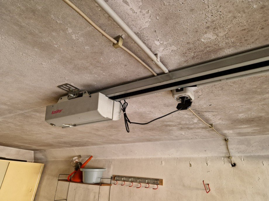 elektrisch mit Schl�ssel und Fernbedieung Bungalow Linnich