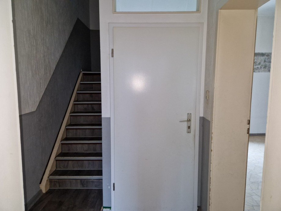 Wohnungst�r Zweifamilienhaus D�ren