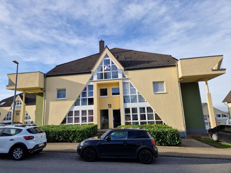 in einem attraktiven Mehrfamilienhaus Souterrainwohnung Langerwehe