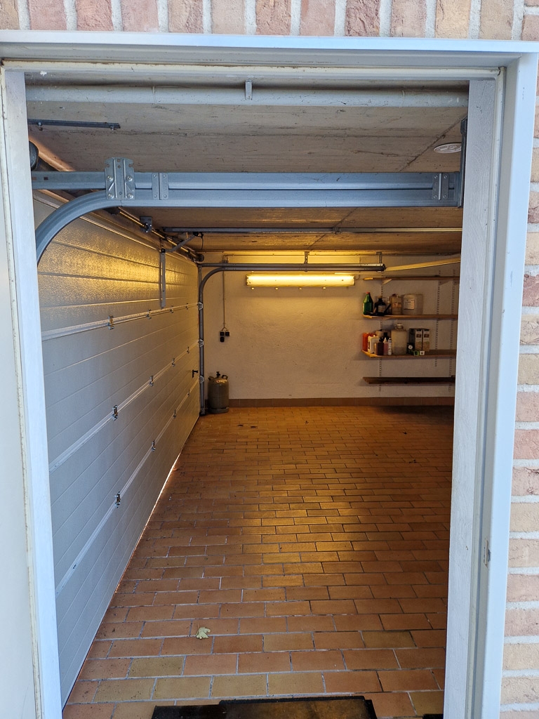 Garage und Mehrfamilienhaus N�rvenich