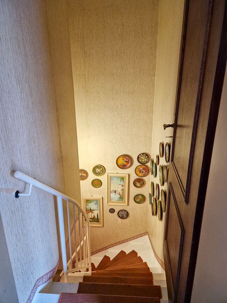 Treppe zum Keller Bungalow Linnich
