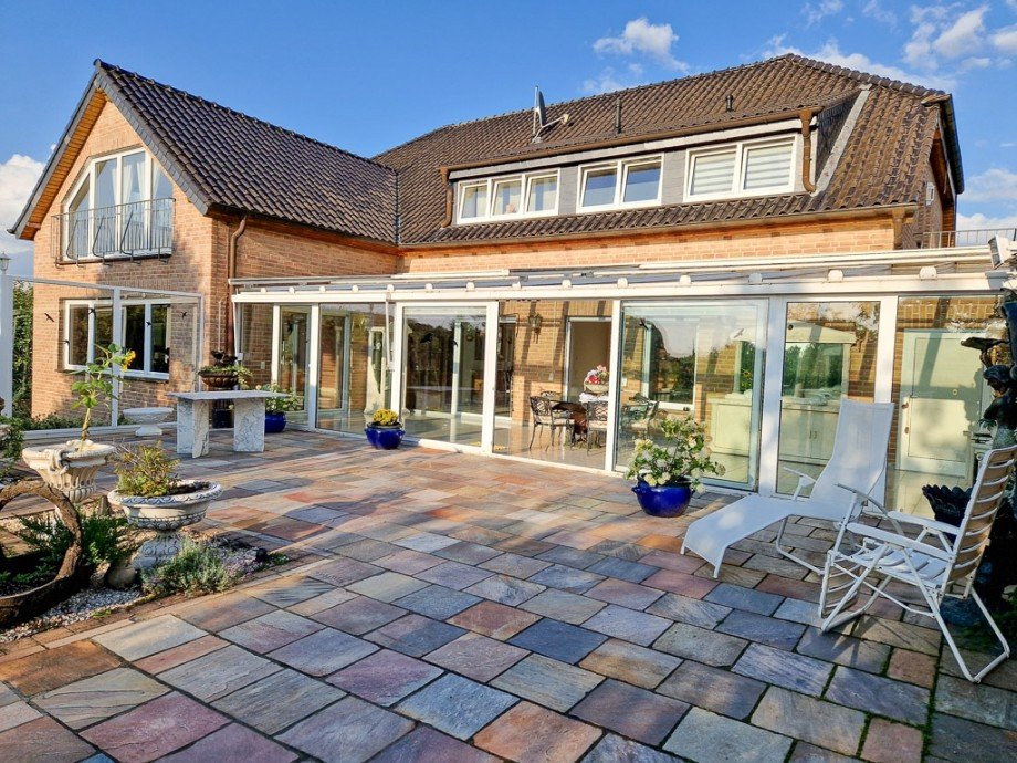 57,9 m� Terrassenfl�che Mehrfamilienhaus N�rvenich